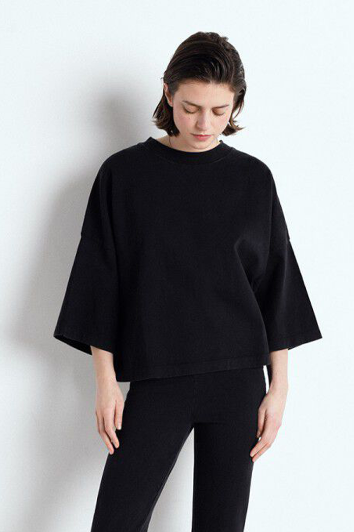 T-Shirt Over Afoma