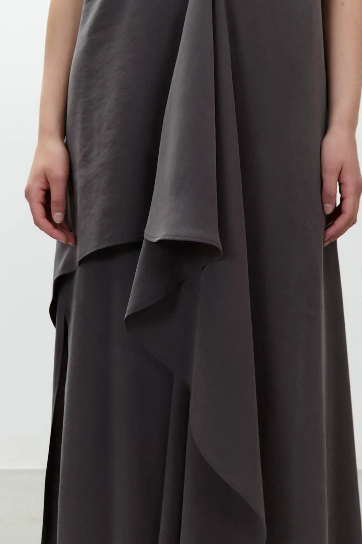 Abito Lungo con Volant