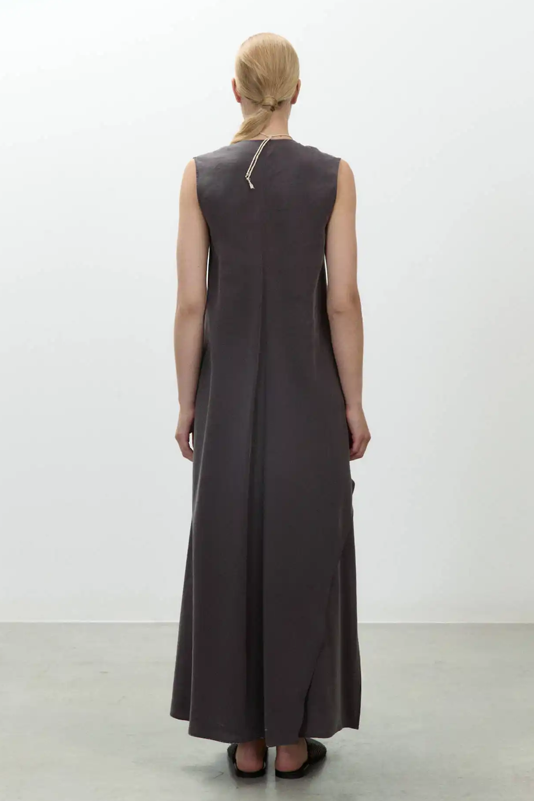 Abito Lungo con Volant