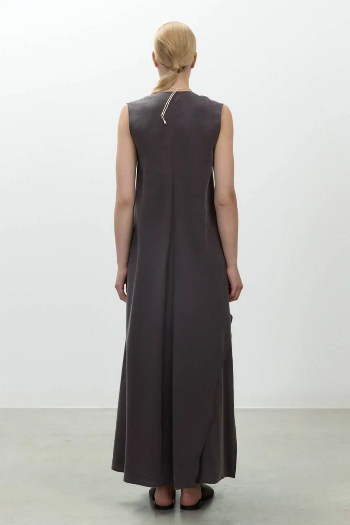 Abito Lungo con Volant