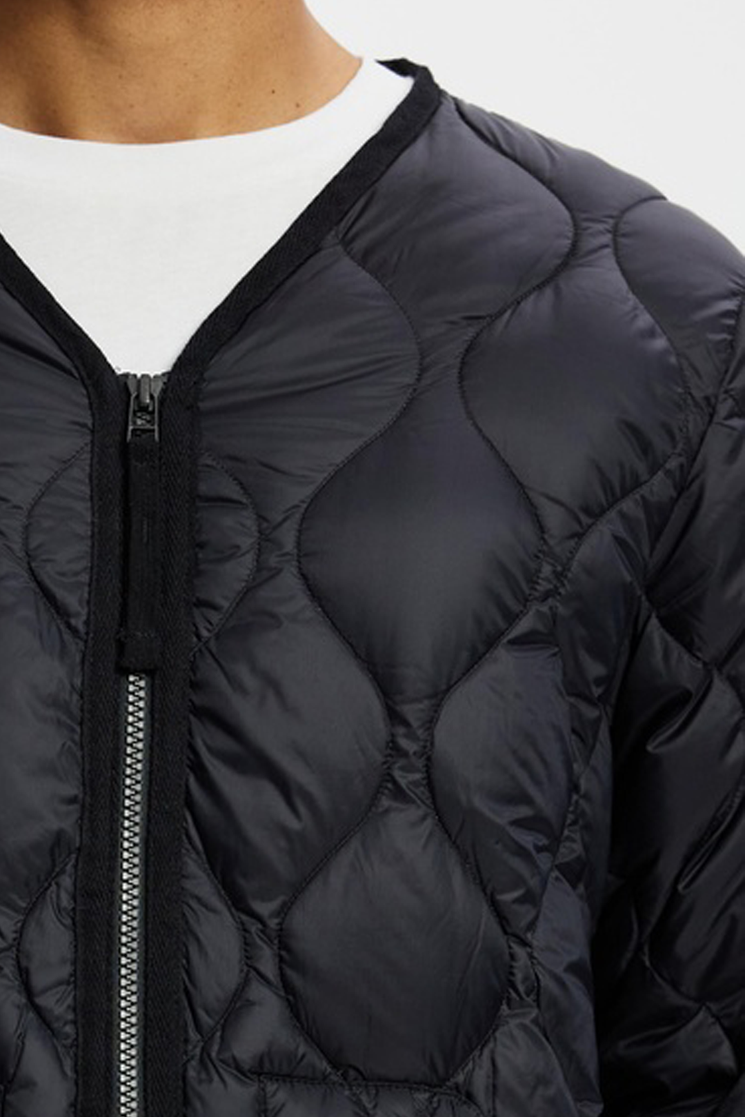 Giubbotto Trapuntato V-Neck Zip Down Jkt