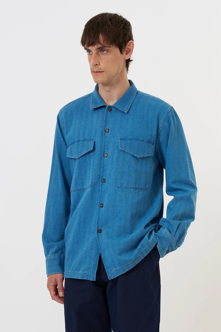 Overshirt Attendant