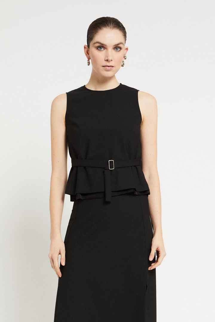 Top Smanicato con Cinturino