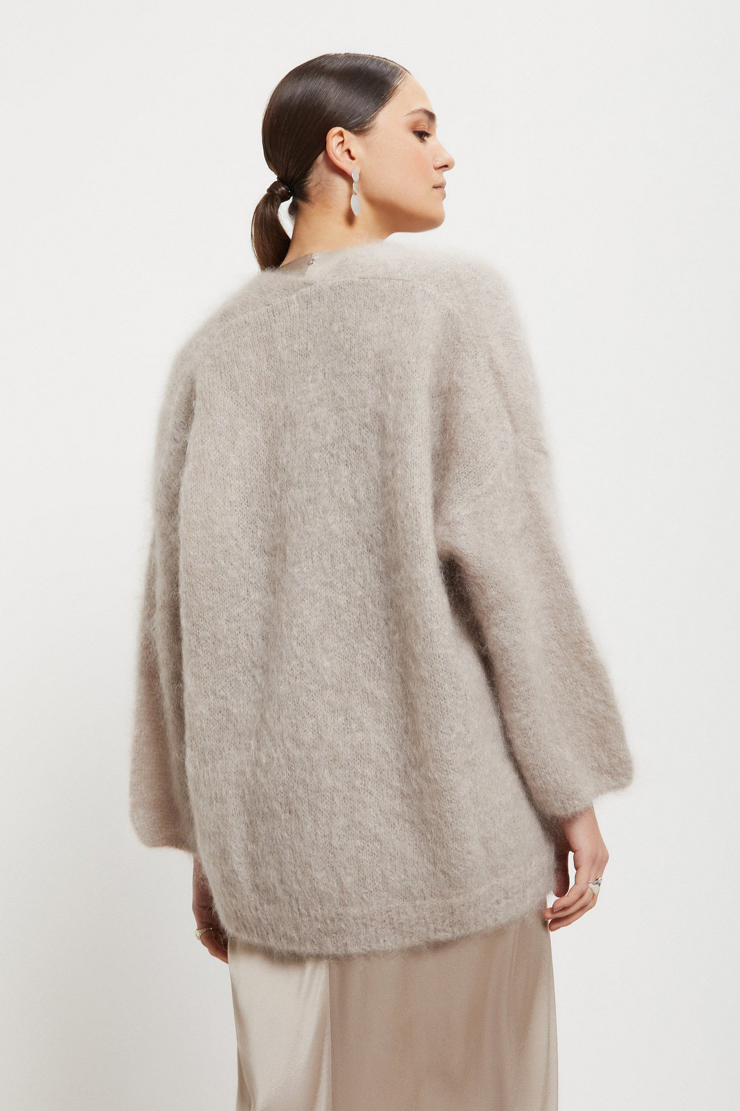 Cardigan Over Aperto