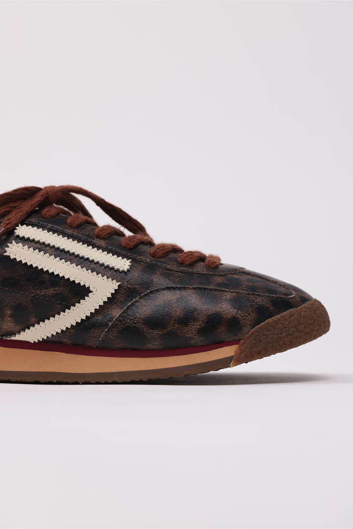 Sneaker 6.02 Panther