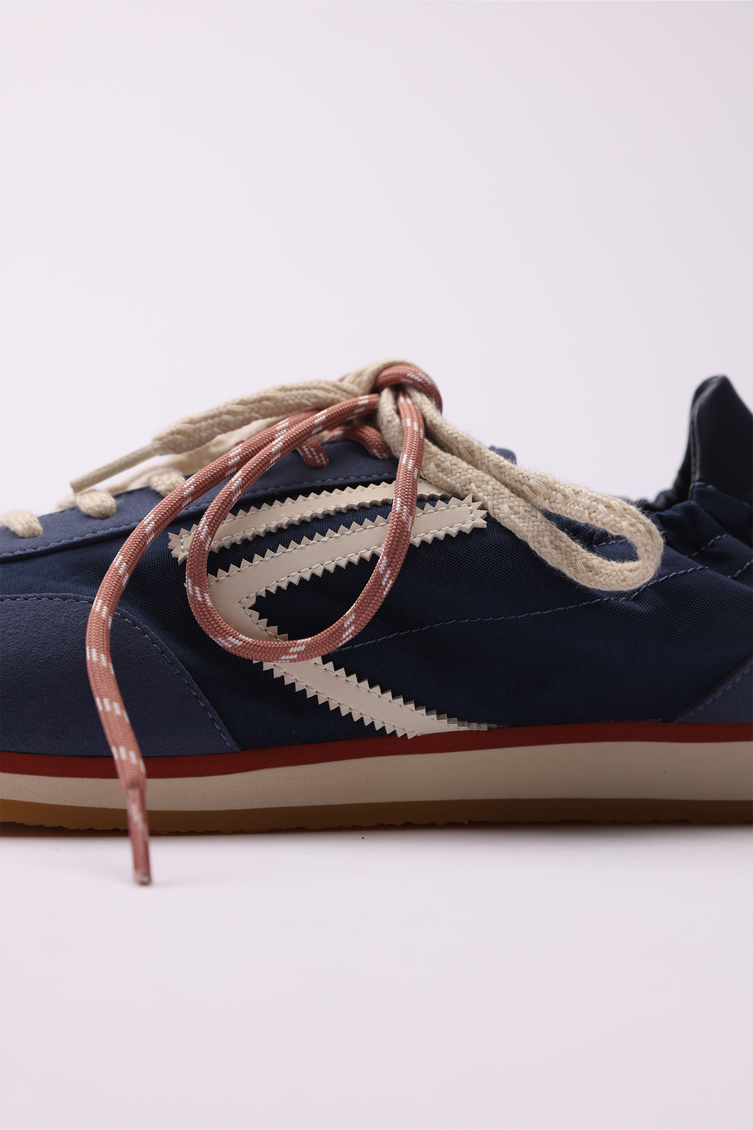 Sneaker 6.02 Panther